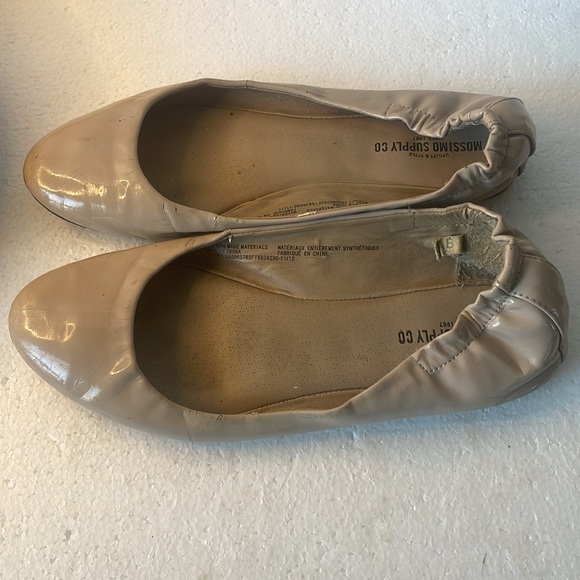 Mossimo nude round toe ballet flats back elastic nude cream rare women’s size 8 - Picture 4 of 6